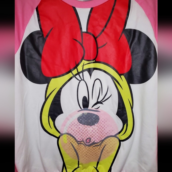 Disney Minnie Mouse bubble gum shirt - Picture 3 of 6